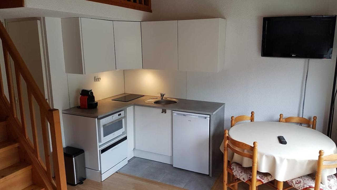 Red Apple Carroz Duplex De Charme Wifi Parking Balcon Tv Ski-Bus Les Carroz-d'Araches Exterior foto